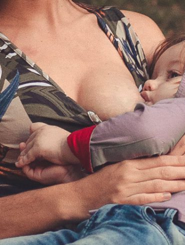 do-or-dont-borstvoeding-in-een-openbare-gelegenheid